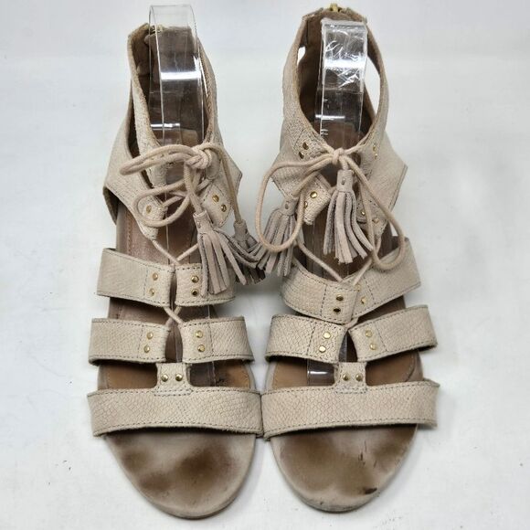 UGG Women's Yasmin Snake Gladiator Wedge Sandal Horchata Leather Size 7.5 B - Picture 2 of 14